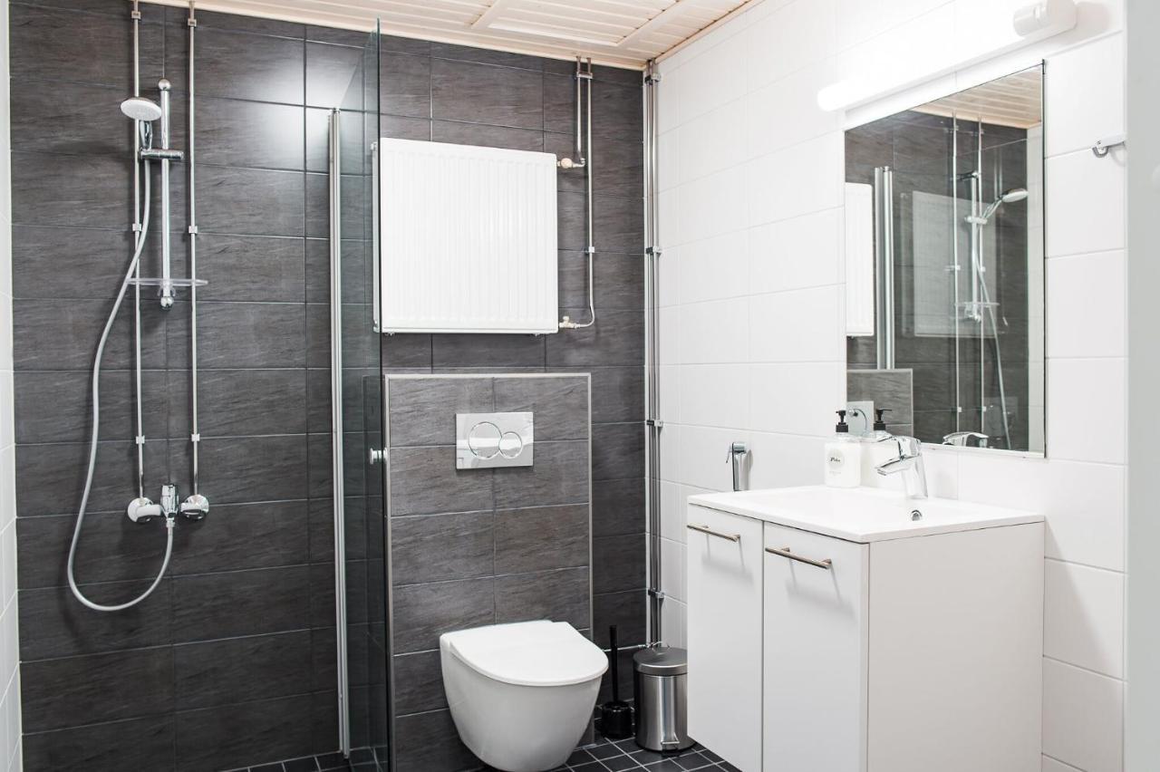 Forenom Serviced Apartments Vantaa Neilikkatie Esterno foto