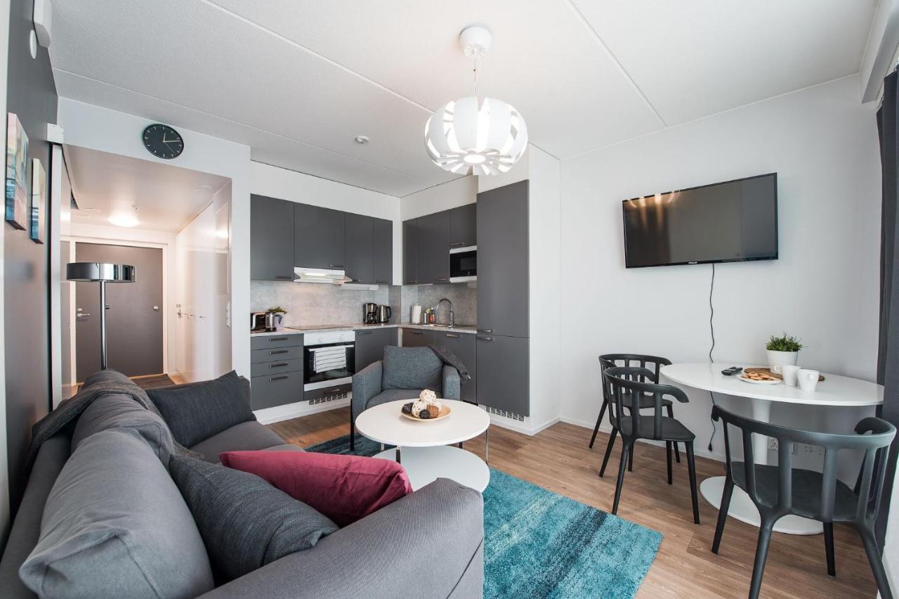 Forenom Serviced Apartments Vantaa Neilikkatie Esterno foto