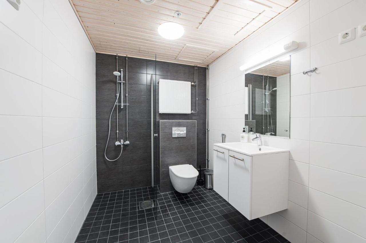 Forenom Serviced Apartments Vantaa Neilikkatie Esterno foto